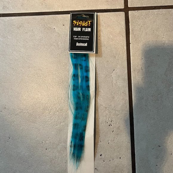 Spirit Hair Flair 1 Piece Clip in Hair Extension Blue Animal Print 11 Inches NEW - Picture 2 of 3